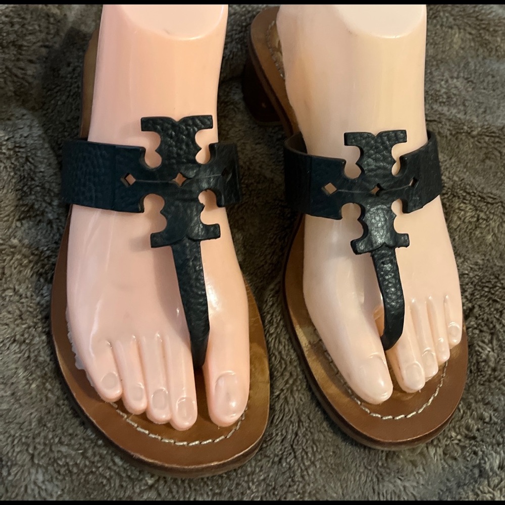 Tory Burch Moore logo thong city Black sandals size 7M